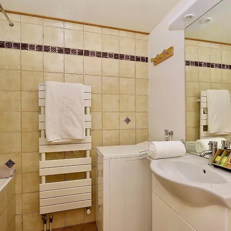 Skis Aux Pieds A 1650 - Terrasse Vue Montagne - Fr-1-575-240 谷雪维尔